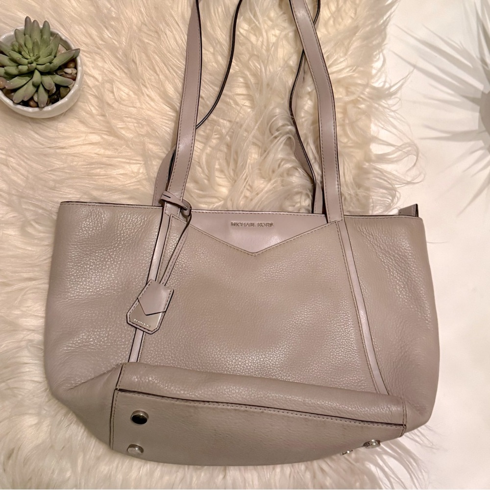 Michael Kors Grey Leather Shoulder Bag